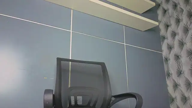 Hilary-banks online show from 09.26.25