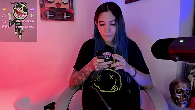 sofi pretty uwu- online show from 04.28.26