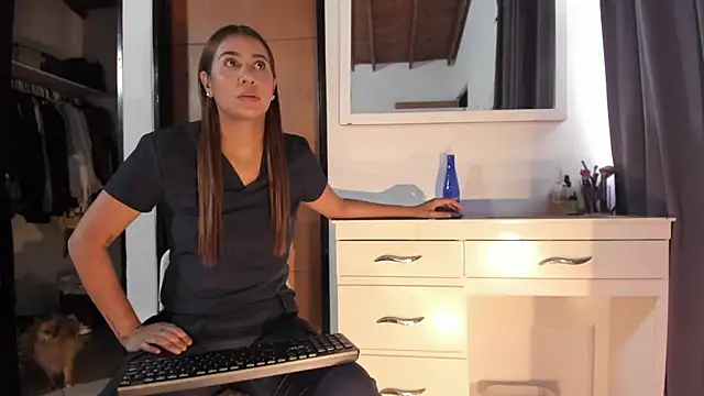 Alana Suares1 online show from 07.14.26