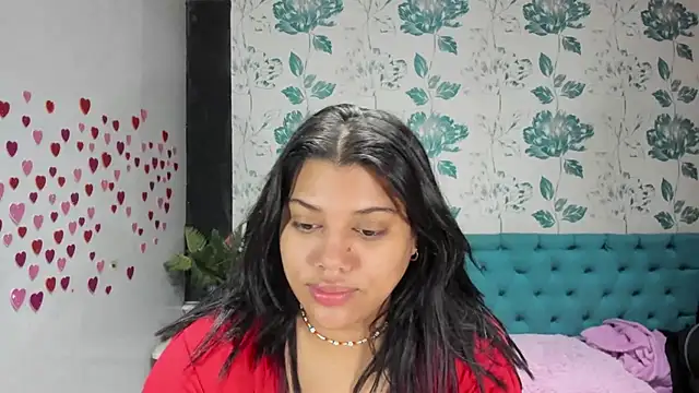 Snapshot of LindaBreeS chatting on 03.04.25 LindaBreeS online show from 03.04.25