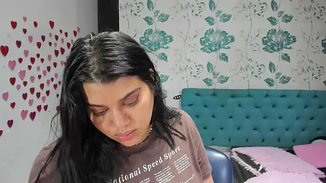 Snapshot of LindaBreeS chatting on 03.05.25 LindaBreeS online show from 03.05.25