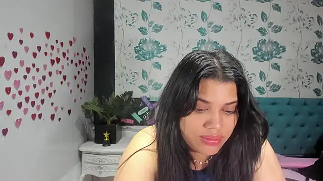 Snapshot of LindaBreeS chatting on 03.21.25 LindaBreeS online show from 03.21.25