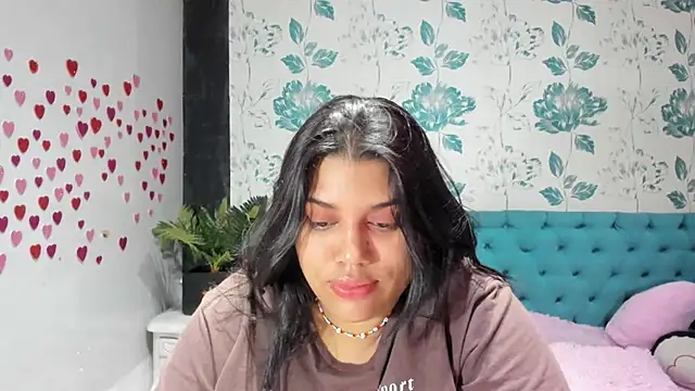 Snapshot of LindaBreeS chatting on 03.22.25 LindaBreeS online show from 03.22.25