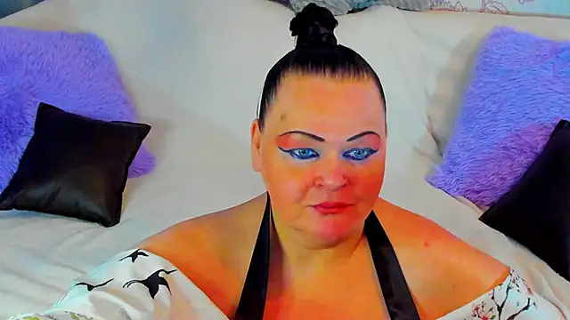 Snapshot of MilanaBiegert chatting on 01.15.25 MilanaBiegert online show from 01.15.25