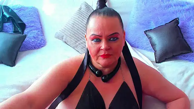 Snapshot of MilanaBiegert chatting on 03.19.25 MilanaBiegert online show from 03.19.25