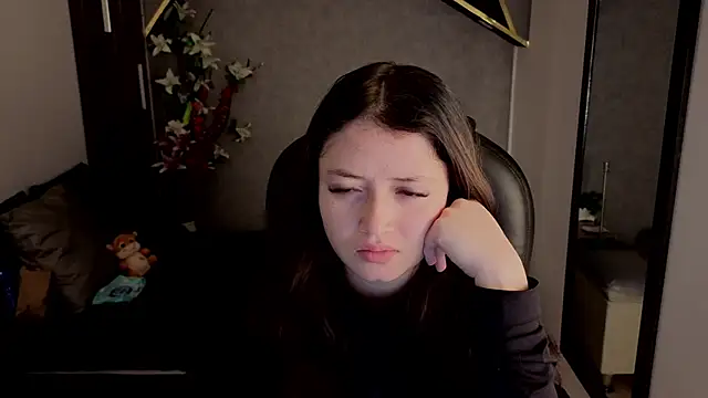 almma shy online show from 09.15.25