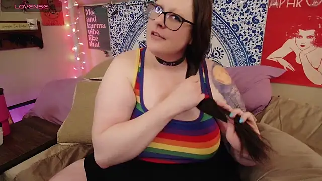Snapshot of AmyAphrodite chatting on 04.11.26 AmyAphrodite online show from 04.11.26