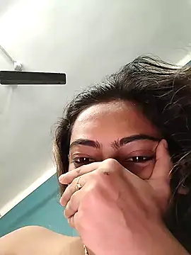 Snapshot of sexyindi_couple chatting on 12.02.24 sexyindi couple online show from 12.02.24