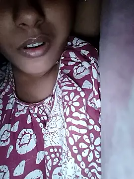 Snapshot of sexyindi_couple chatting on 12.03.24 sexyindi couple online show from 12.03.24