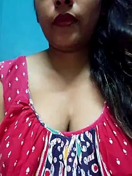 Snapshot of sexyindi_couple chatting on 09.10.25 sexyindi couple online show from 09.10.25