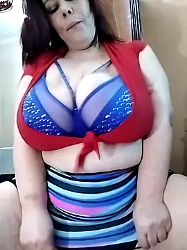 Snapshot of Lucia8600 chatting on 02.05.26 Lucia8600 online show from 02.05.26