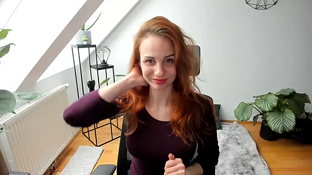 Snapshot of Mary_Wet chatting on 03.10.25 Mary Wet online show from 03.10.25