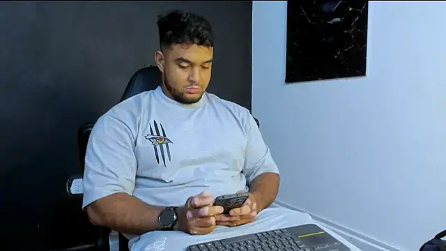Big furry bear13 online show from 05.01.26