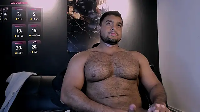 Snapshot of Big_furry_bear13 chatting on 07.31.26 Big furry bear13 online show from 07.31.26