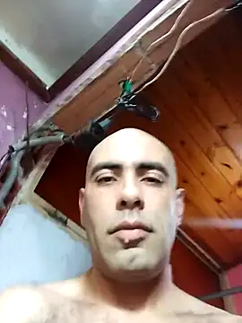 Snapshot of Pela1984 chatting on 11.01.25 Pela1984 online show from 11.01.25