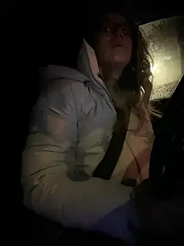 Snapshot of HotXMom chatting on 01.10.25 HotXMom online show from 01.10.25