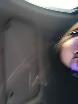 Snapshot of HotXMom chatting on 09.22.25 HotXMom online show from 09.22.25