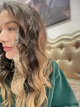 HotXMom online show from 03.19.26