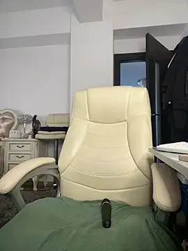 HotXMom online show from 07.17.26