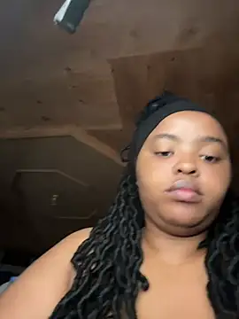 Linahlove online show from 03.19.25