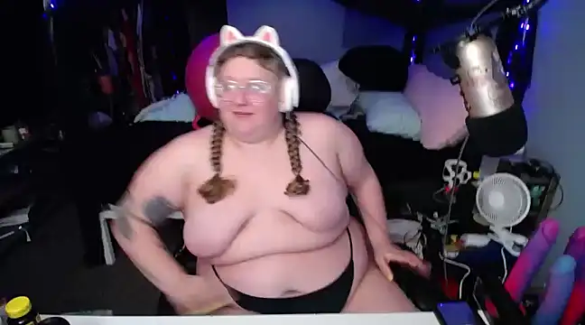 FatVeronica online show from 03.16.25