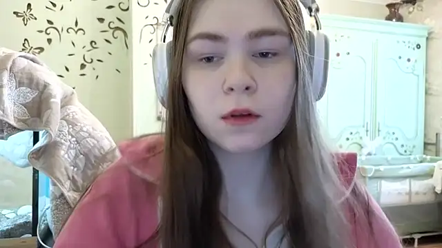 LucyZeph online show from 01.14.25