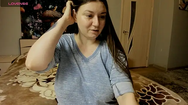 AlisaBacker online show from 11.15.25