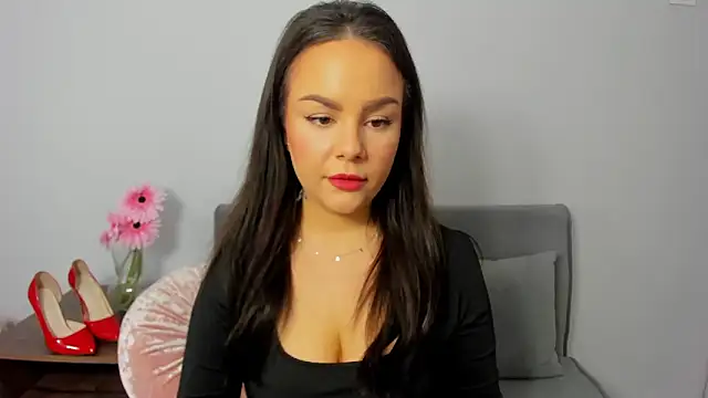 Snapshot of KendalNew chatting on 03.04.25 KendalNew online show from 03.04.25