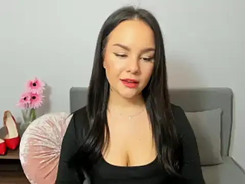 Snapshot of KendalNew chatting on 03.14.25 KendalNew online show from 03.14.25