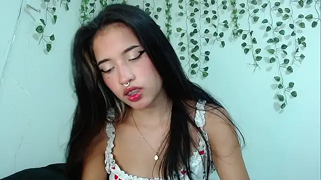 Snapshot of laurita_rico chatting on 09.10.25 laurita rico online show from 09.10.25