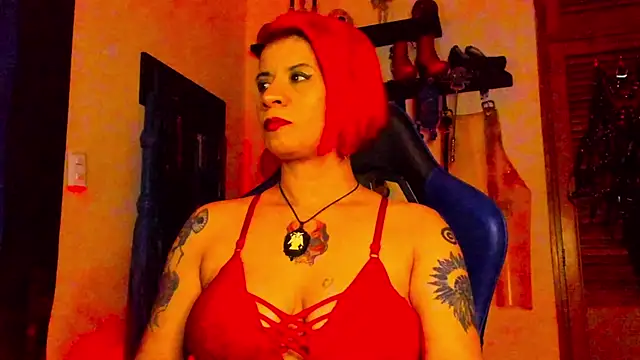 Snapshot of DominatrixBlue chatting on 01.20.25 DominatrixBlue online show from 01.20.25