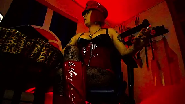 Snapshot of DominatrixBlue chatting on 02.03.25 DominatrixBlue online show from 02.03.25