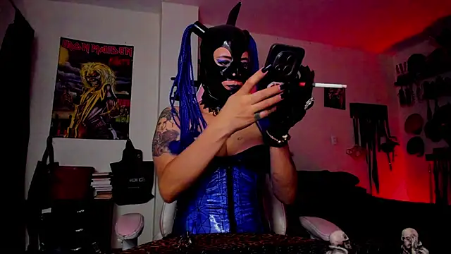 Snapshot of DominatrixBlue chatting on 05.15.26 DominatrixBlue online show from 05.15.26