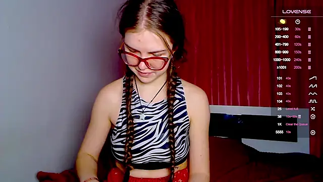 Snapshot of Sarah_HS chatting on 01.15.25 Sarah HS online show from 01.15.25