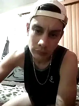 Snapshot of chicovergudo27 chatting on 11.02.25 chicovergudo27 online show from 11.02.25