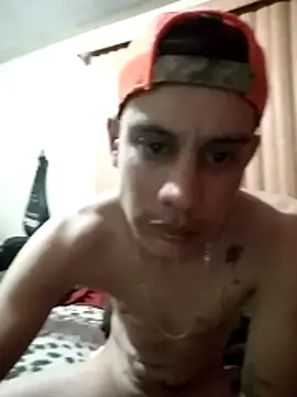 Snapshot of chicovergudo27 chatting on 11.17.25 chicovergudo27 online show from 11.17.25