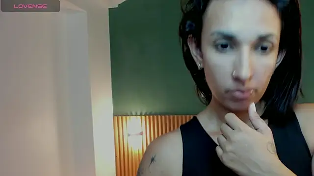 Snapshot of kristen_kassi chatting on 05.19.26 kristen kassi online show from 05.19.26
