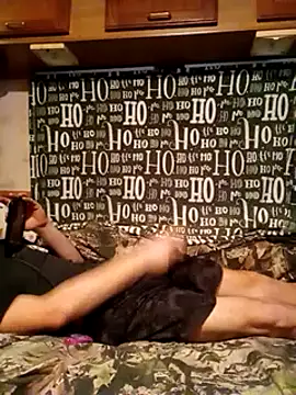 Snapshot of hothippie420 chatting on 12.28.24 hothippie420 online show from 12.28.24