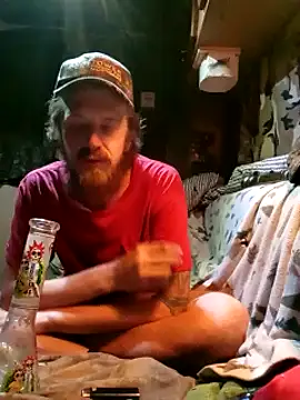 Snapshot of hothippie420 chatting on 11.13.25 hothippie420 online show from 11.13.25