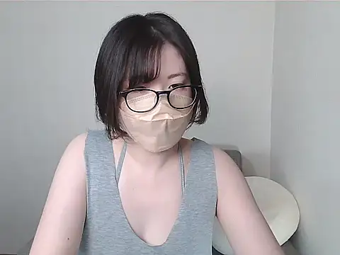 Snapshot of _NOA-chan_ chatting on 09.20.25  NOA-chan  online show from 09.20.25