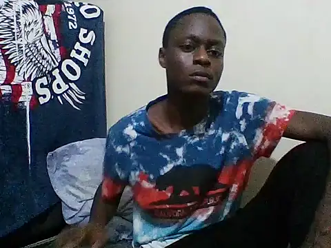 Snapshot of sexy4348 chatting on 11.05.25 sexy4348 online show from 11.05.25