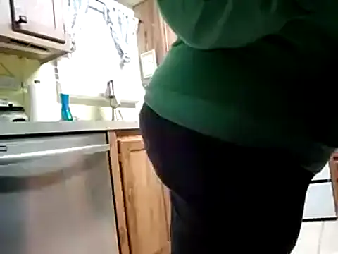 Snapshot of missthickness35_Pika chatting on 02.17.25 missthickness35 Pika online show from 02.17.25