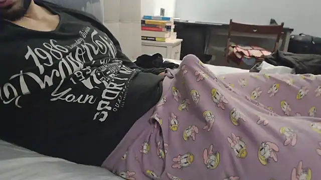 Snapshot of -theshyguy92- chatting on 12.20.24 -theshyguy92- online show from 12.20.24