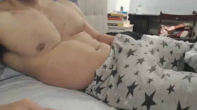 Snapshot of -theshyguy92- chatting on 01.08.25 -theshyguy92- online show from 01.08.25