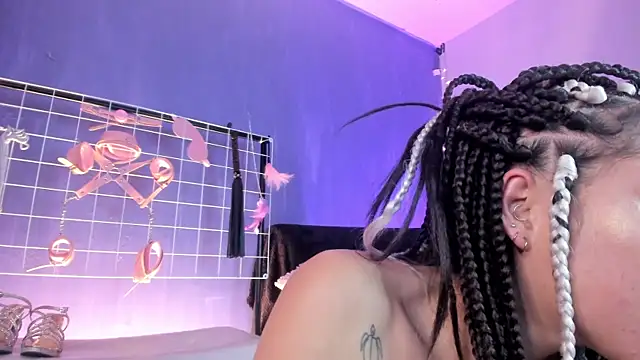 Snapshot of Hellen_dumont chatting on 01.28.25 Hellen dumont online show from 01.28.25