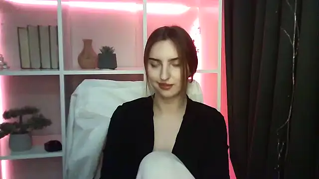 Snapshot of X_Alisa chatting on 02.19.25 X Alisa online show from 02.19.25