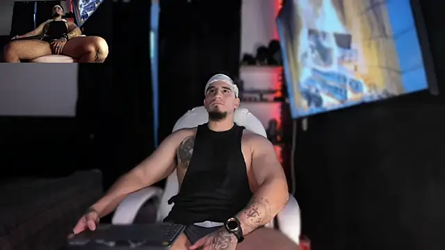 Snapshot of kingbear777 chatting on 01.31.25 kingbear777 online show from 01.31.25