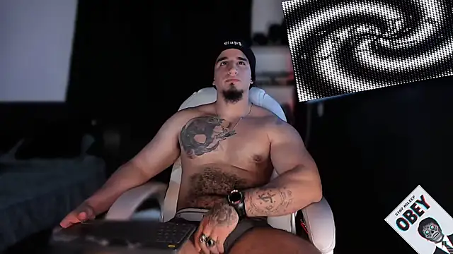 Snapshot of kingbear777 chatting on 02.02.25 kingbear777 online show from 02.02.25