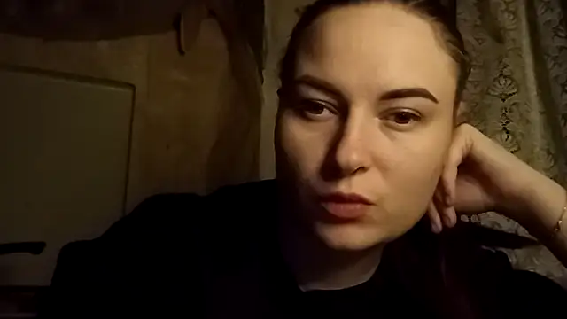 Snapshot of ElenaMaeer chatting on 02.17.25 ElenaMaeer online show from 02.17.25