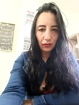 Snapshot of christine-x chatting on 02.18.25 christine-x online show from 02.18.25